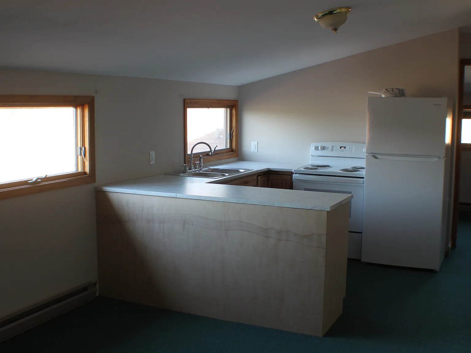 1 bed, $1,000 — Photo 2