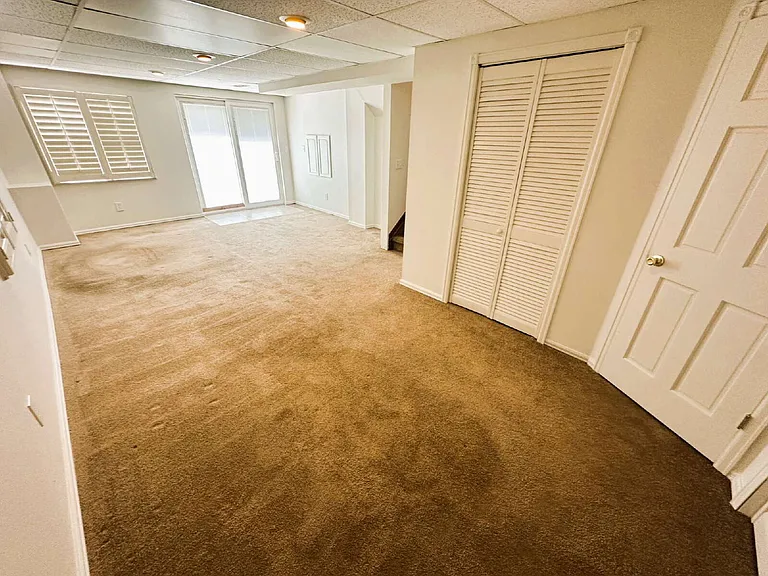 10542 Holyoke Dr — Photo 21