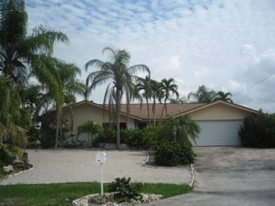1st image of 115 W Pago Pago Dr