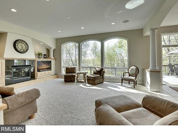 3rd image of 10596 Sanctuary Dr NE