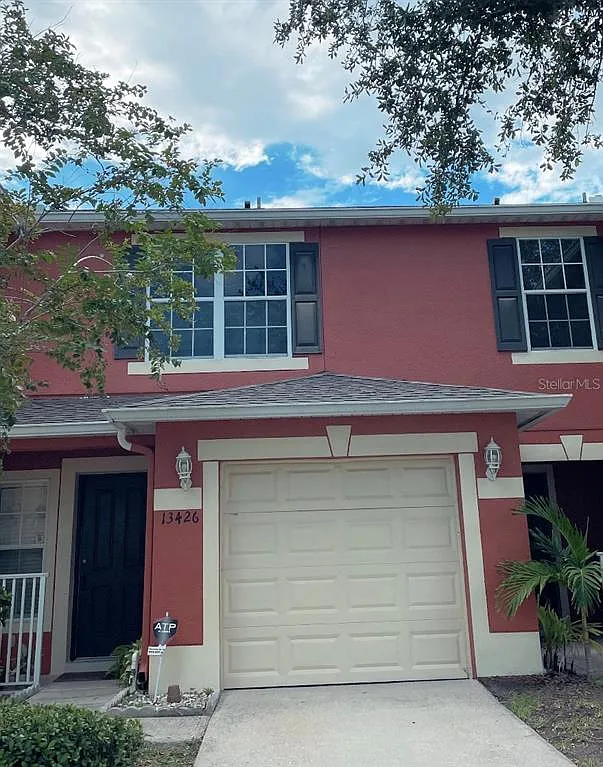 2 bed, 2.5 bath, 1303 sqft, $1,850 — Photo 1