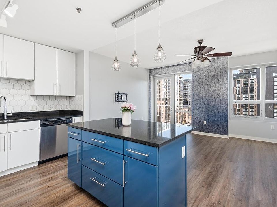 1st image of 929 Portland Ave APT 804