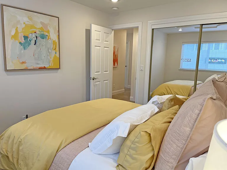 2440 Greenwood Ave — Photo 15