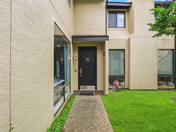 5th image of 1116 Bering Dr APT 25
