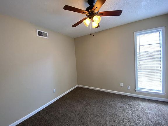 5th image of 3023 Greenbranch Dr