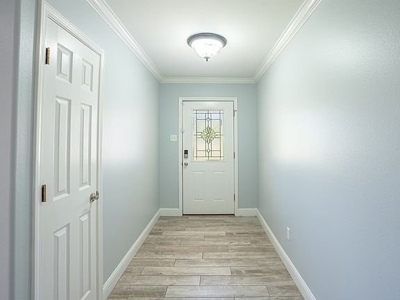 2nd image of 140 Egg Farm Rd