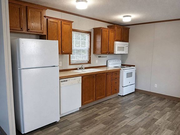2nd image of 10-401 S Deer Creek St #10
