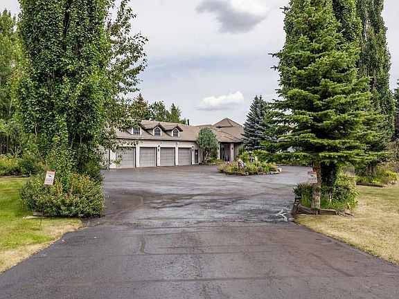 3rd image of 142 W Emerald Bay Dr