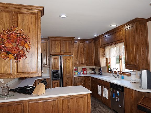 3rd image of 838 W State Road 218