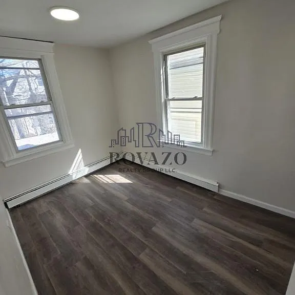 22-21 Eckert Ave #2 — Photo 8