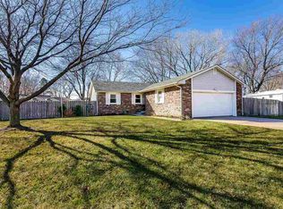 1029 N Westwind Dr, Valley Center, KS 67147