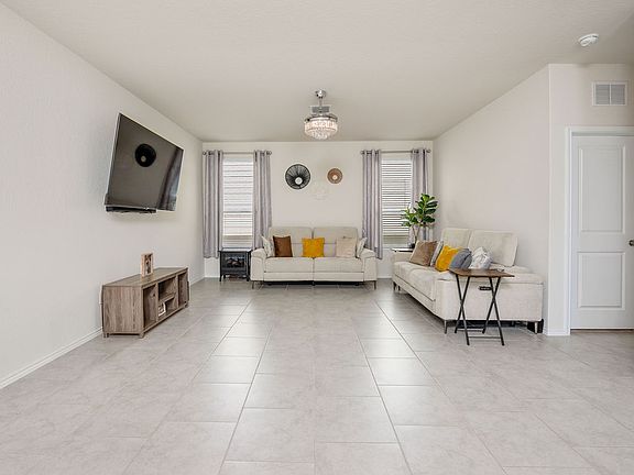 3rd image of 7346 Tradinghouse Ln