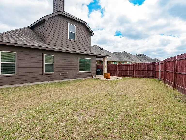 4624 Lazy Oaks St — Photo 33