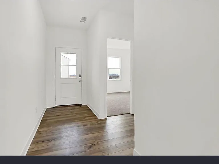 7432 Braxton Ct — Photo 10