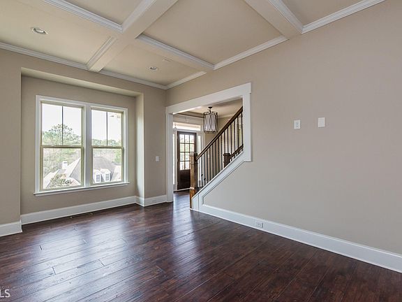 4th image of 474 Waterford Dr