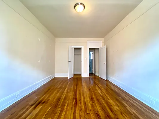 Rented by R New York | media 7