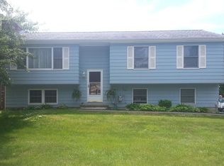 32 Steele St, Saratoga Springs, NY 12866