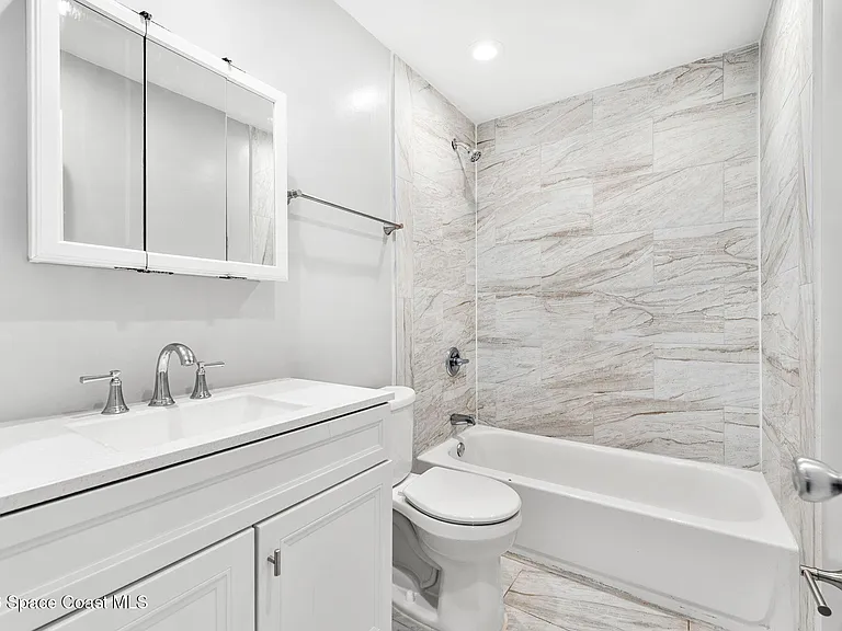 2426 Clemson Dr — Photo 21