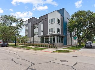 500 on 1st, Cedar Rapids, IA 52404