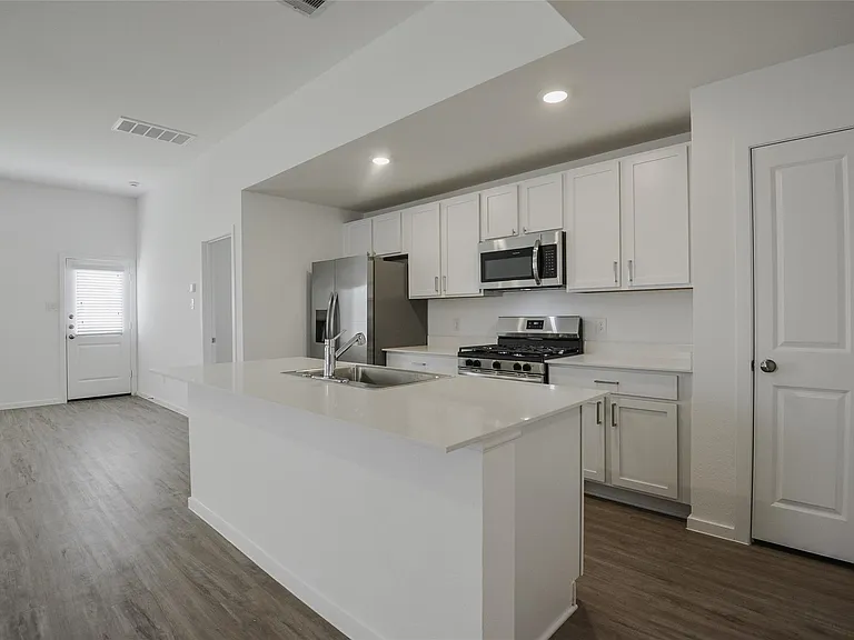 21811 Carpineti Ln — Photo 12