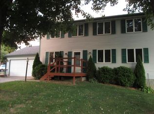 3065 Featherstone Dr, Burlington, KY 41005