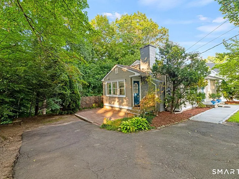 412 Main St — Photo 20