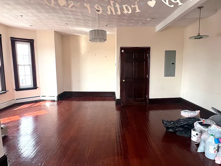 15 Locust St #3 — Photo 4