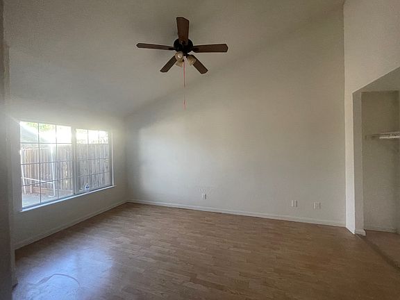 5th image of 2971 Crater Ln