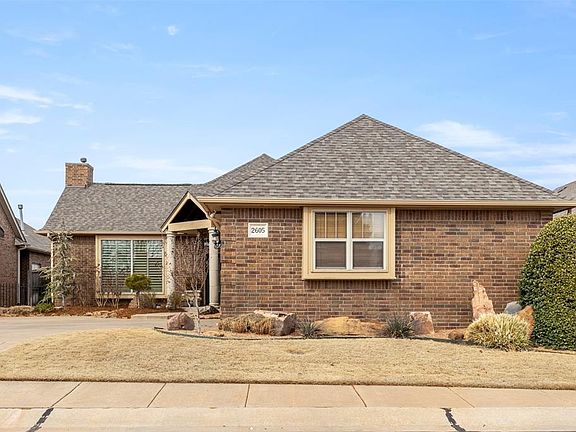 2nd image of 2605 Island Dr