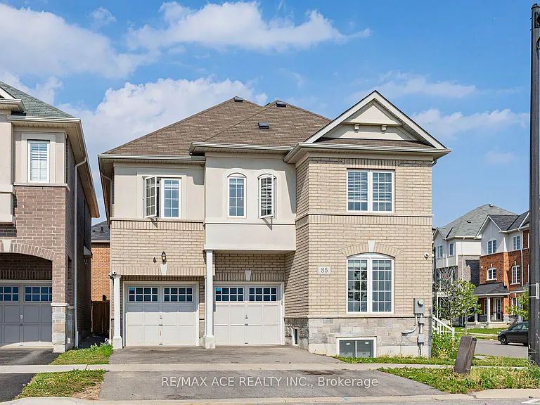 35 Turnerbury Ave — Photo 2
