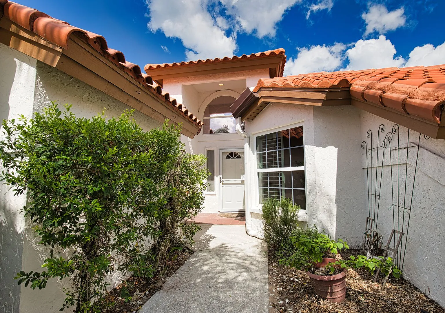 Seasonal Short-Term 3 Bedroom 3 Bathroom Home in The Patio Homes of Chestnut Creek! — Photo 3