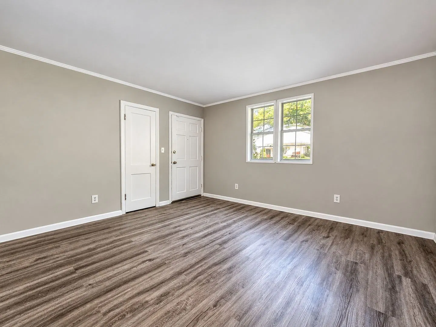 2 bed, 1.0 bath, 900 sqft, $925 — Photo 3