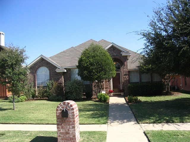 1st image of 6616 Tawny Oak Dr