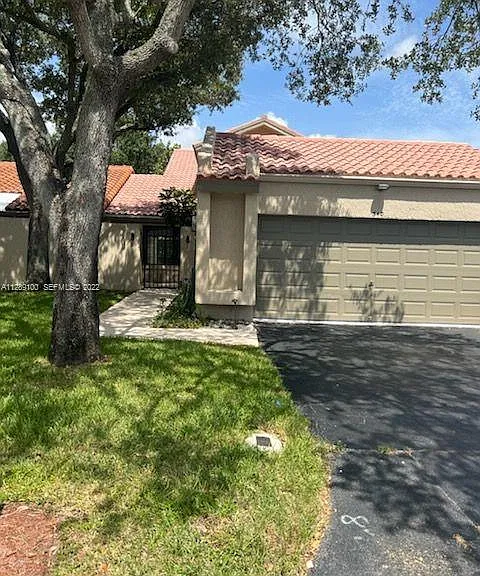 546 Patio Village Way — Photo 16