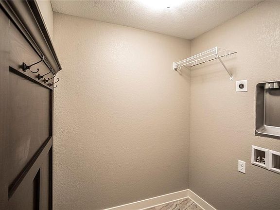 3rd image of 1407 NE Falstaff Ln