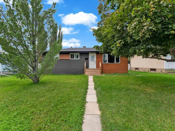 14216 58th St NW, Edmonton, AB T5A 1N4