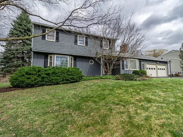 8395 Woodbox Rd, Manlius, NY 13104