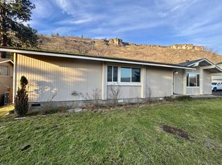 3402 W 13th St, The Dalles, OR