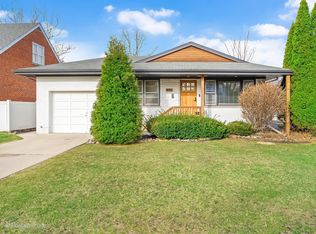 836 Florence Dr, Park Ridge, IL 60068