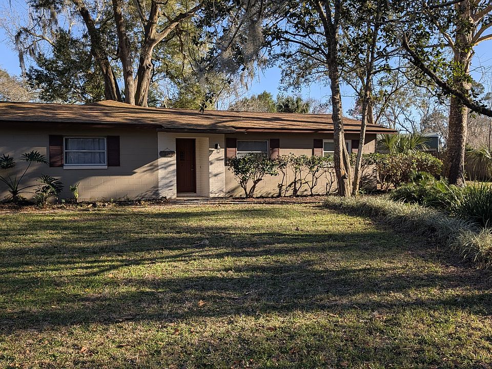 1st image of 1408 NE 25th Pl