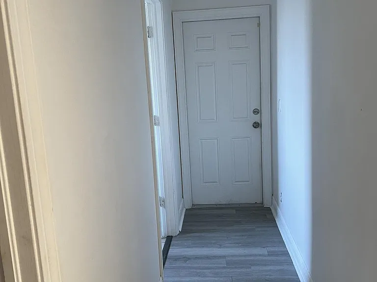 120 SW Grimaldo Ter — Photo 3