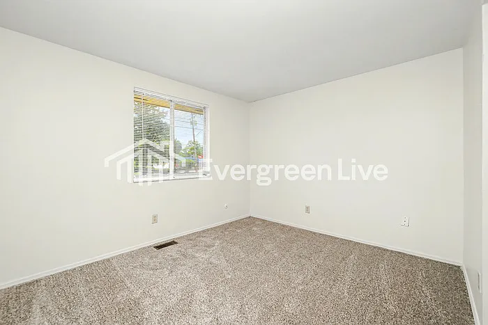 4783 Taylorsville Rd — Photo 8