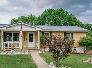 1737 Lee St, Holts Summit, MO 65043