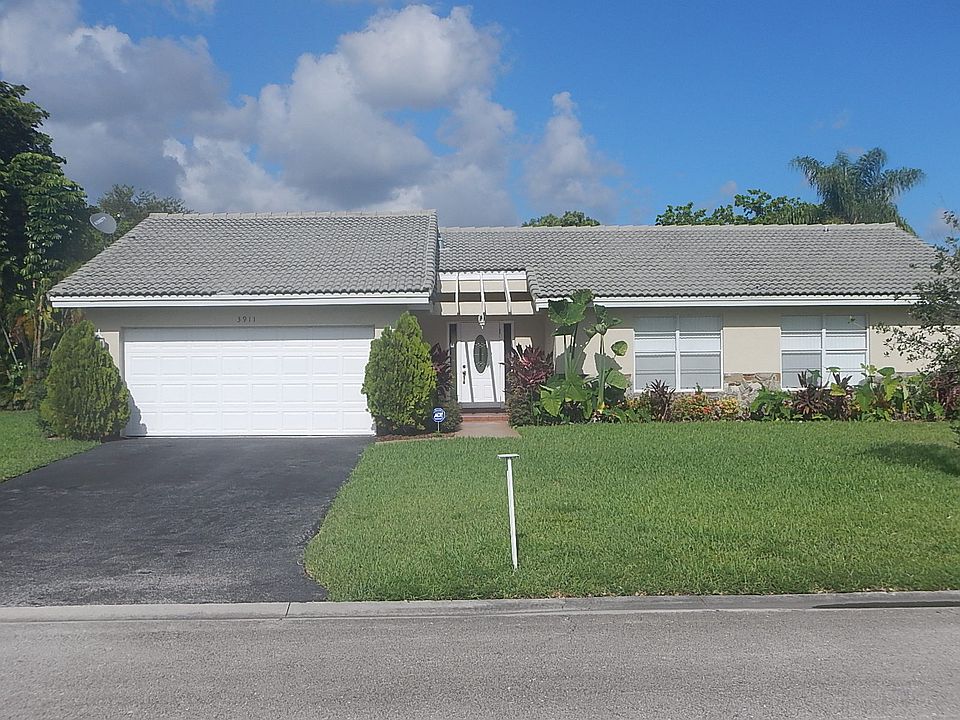 1st image of 3411 NW 114th Ave