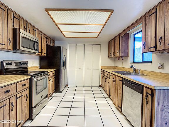 4th image of 65 Ravenwood Ct