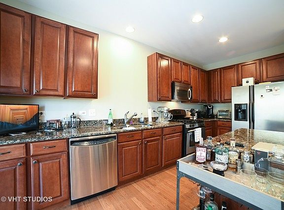 5th image of 744 Lambert Ln Unit 98-5