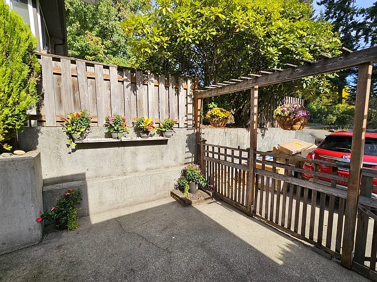 1560 NE 106th St #1 — Photo 9