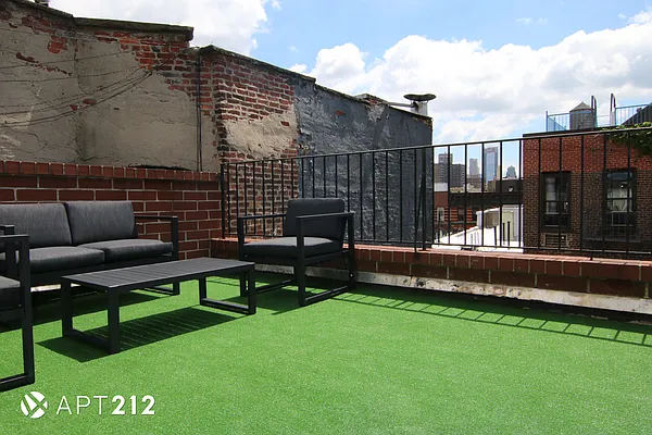 Rented by APT212 INC | media 4