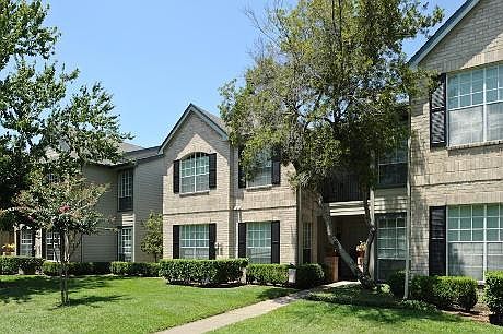 3rd image of 2777 Woodland Park Dr APT 1012
