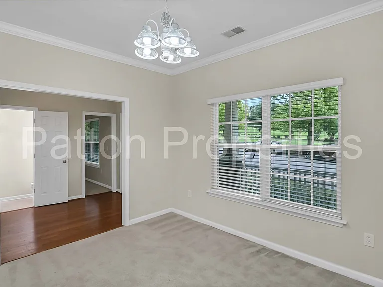 429 S Pickens St — Photo 12